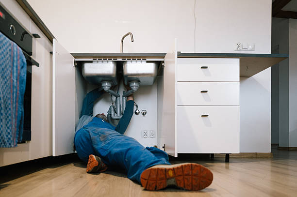 Professional Leak Detection technician working in Secaucus, NJ